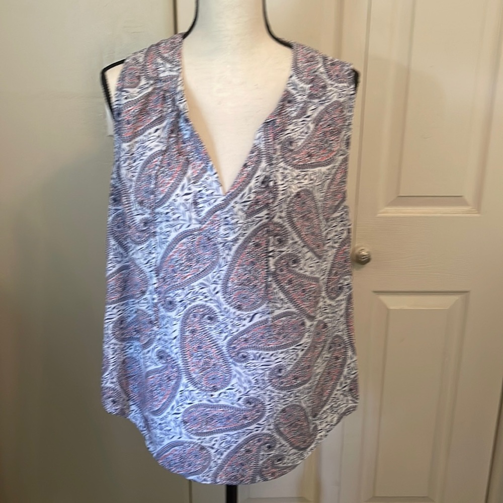 Old navy paisley top size large